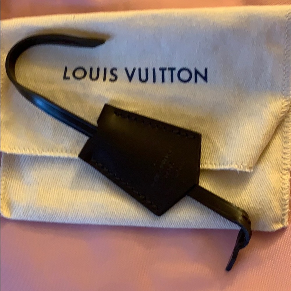 Louis Vuitton clochette key bell Ebene color